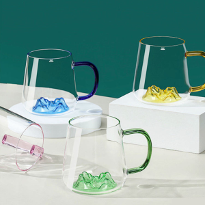 Volcano cup with a handle