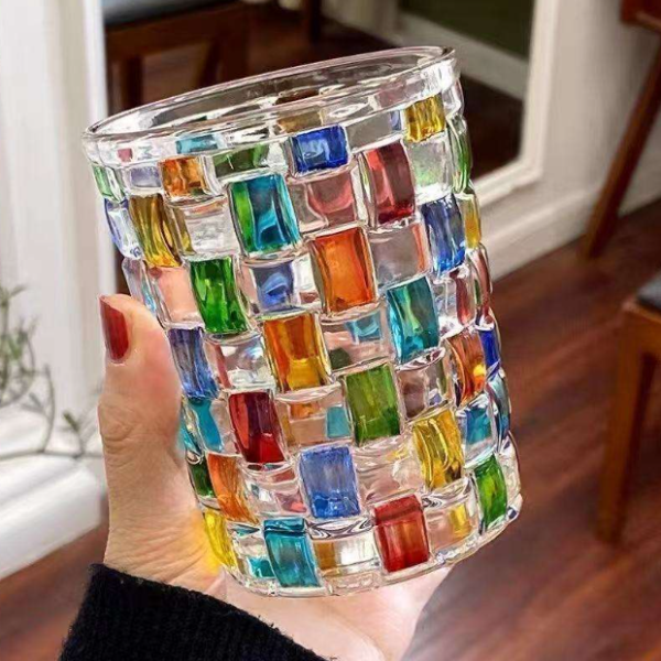 Knitted-style cup
