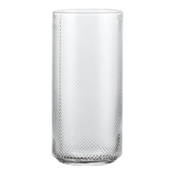 Straight-sided cup with diamond pattern